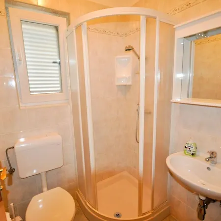 Fuer 2 Personen 35 M2 In Novigrad, Istrien Daire *