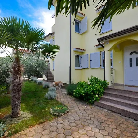 Fuer 2 Personen 35 M2 In Novigrad, Istrien Daire *